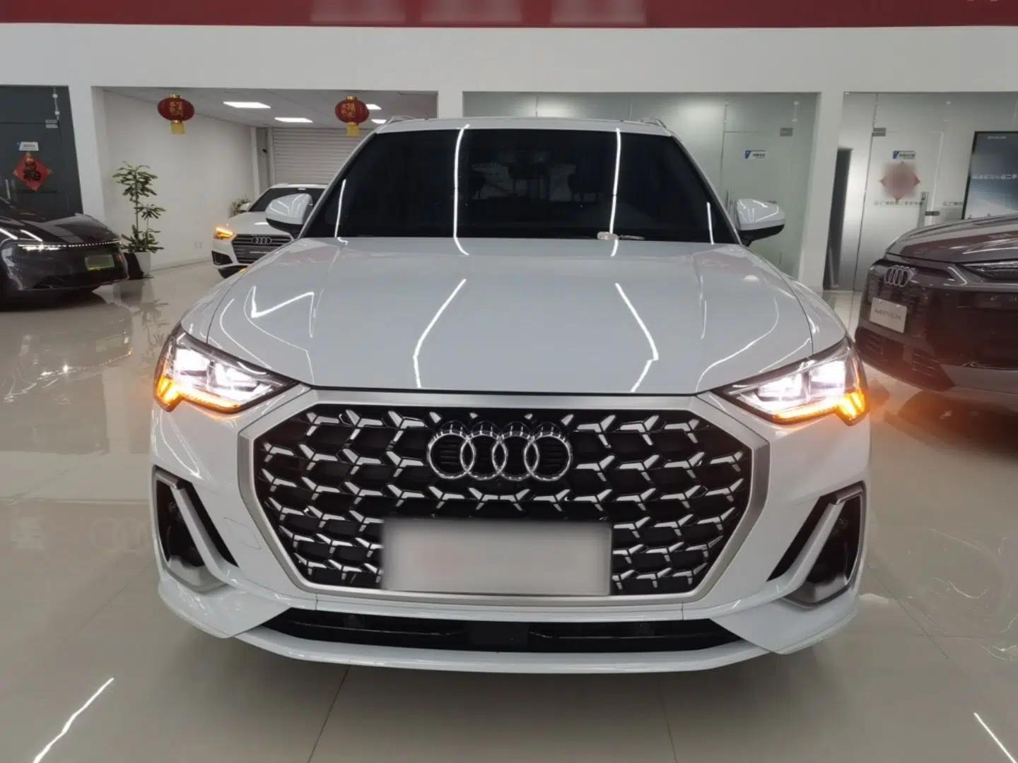 Audi Q3 2024 35 TFSI Fashion Dynamic Edition — миниатюра 2