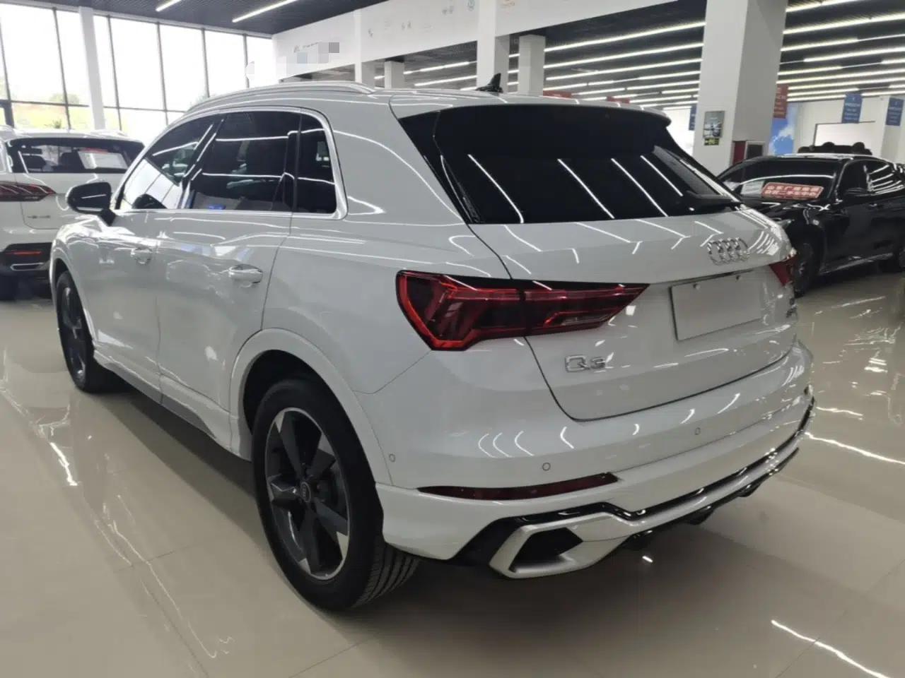 Audi Q3 2024 35 TFSI Fashion Dynamic Edition — миниатюра 4