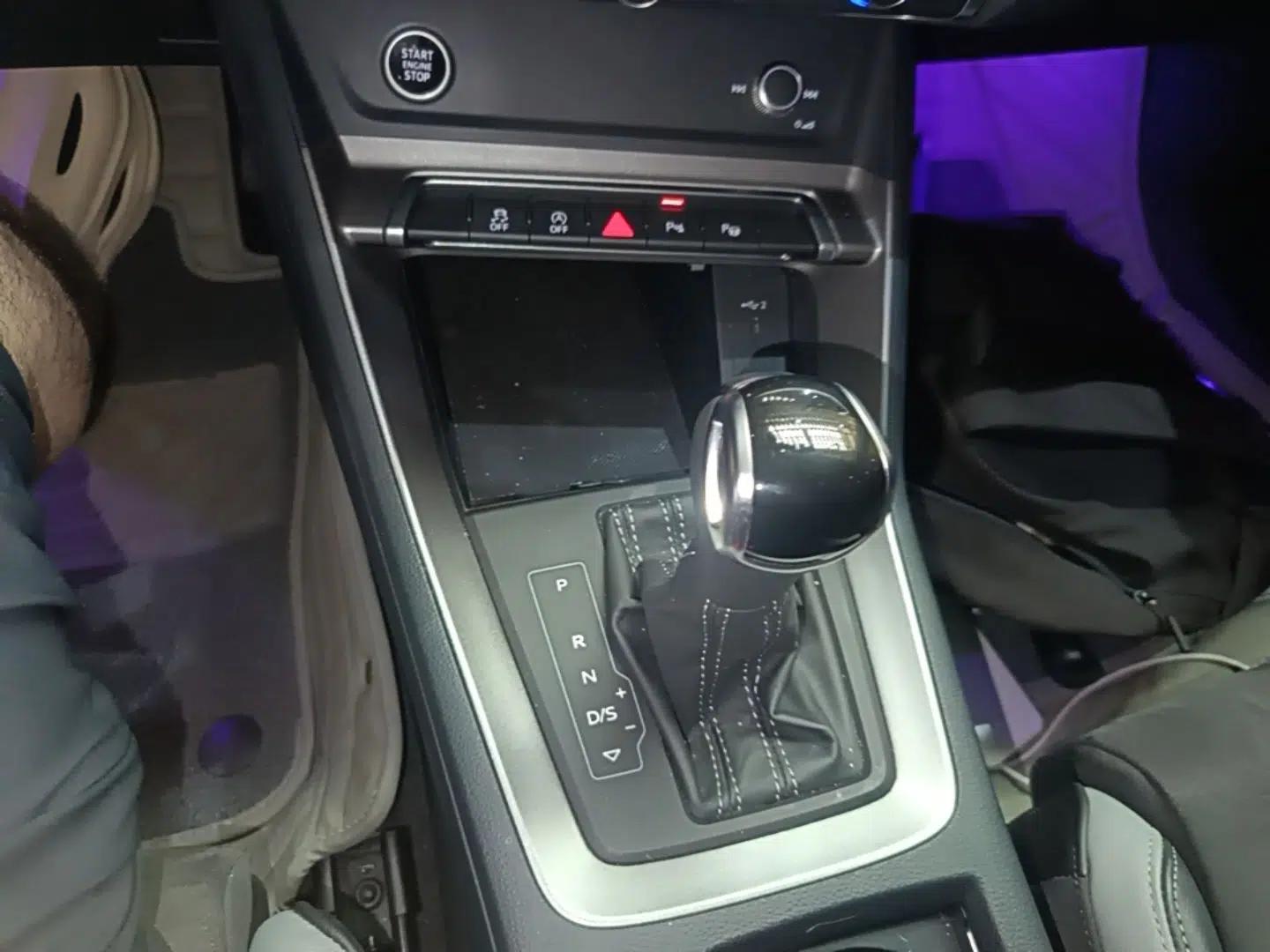 Audi Q3 2023 35 TFSI Fashion Dynamic Model (1.5T) — миниатюра 21