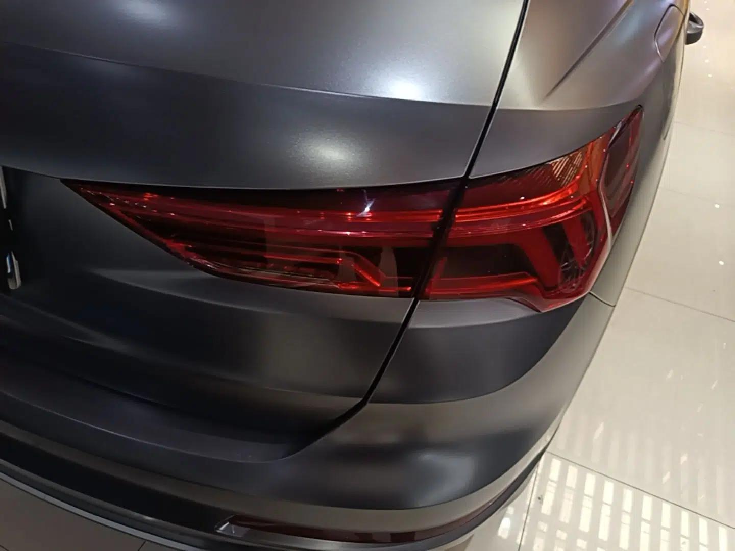 Audi Q3 2023 35 TFSI Fashion Dynamic Model (1.5T) — миниатюра 9