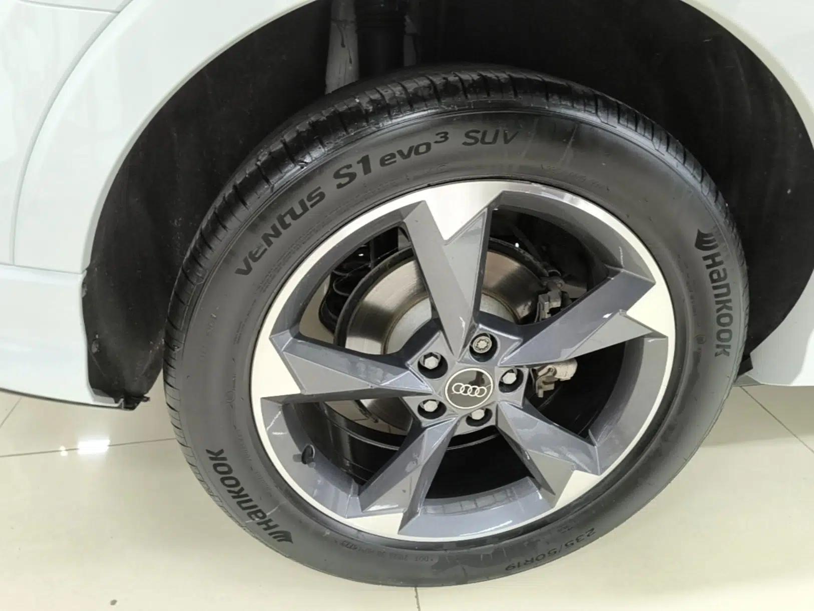 Audi Q3 2024 35 TFSI Fashion Dynamic Edition — миниатюра 11