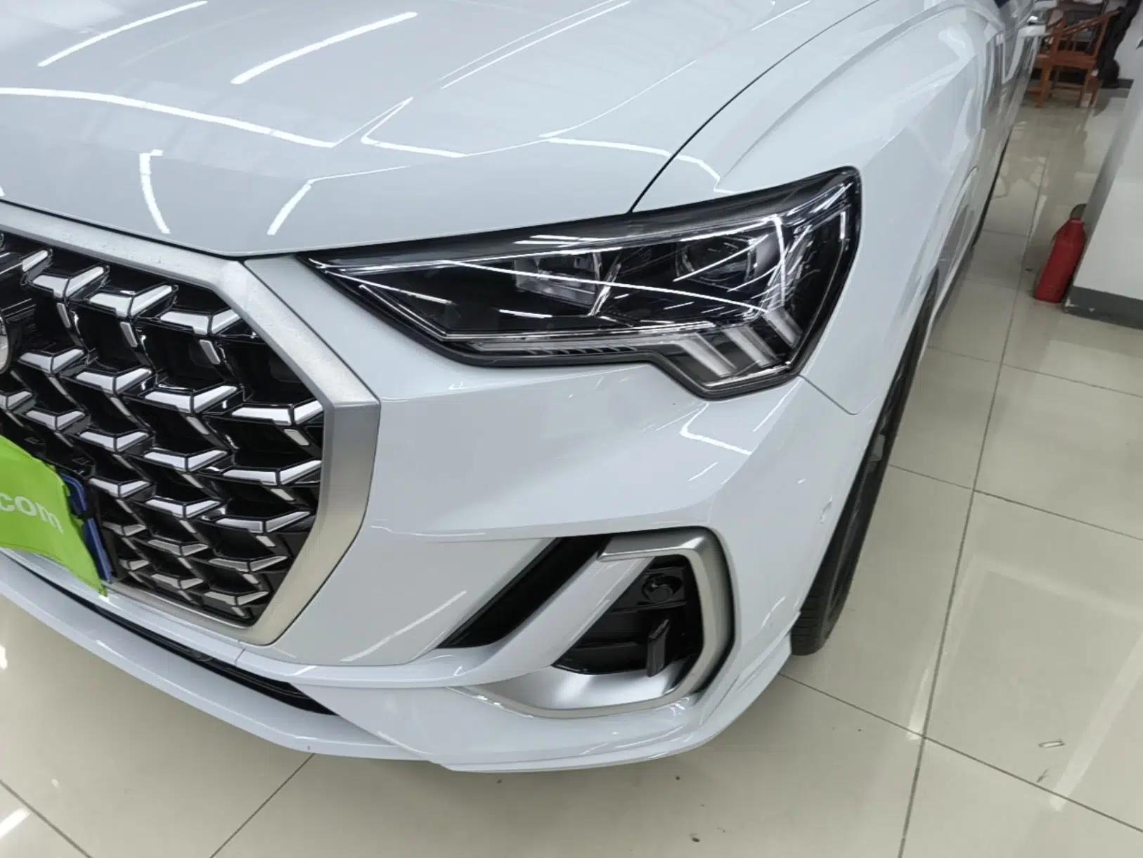 Audi Q3 2024 35 TFSI Fashion Dynamic Edition — миниатюра 8