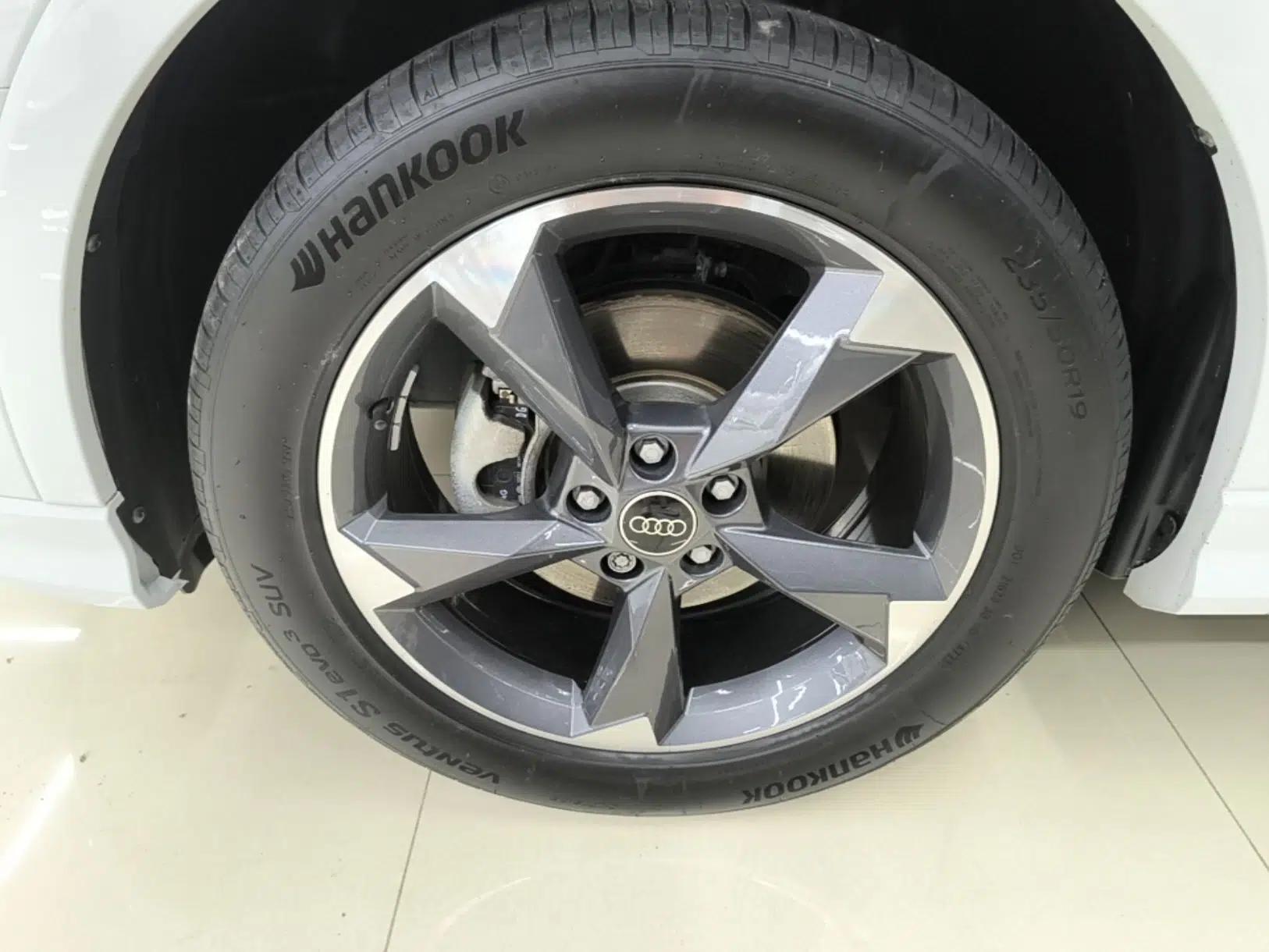 Audi Q3 2024 35 TFSI Fashion Dynamic Edition — миниатюра 10
