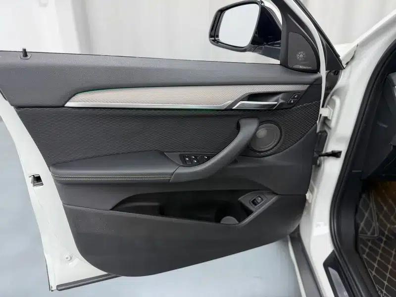 BMW X2 (Imported) 2018 sDrive25i Luxury M Sport Package (China V Emission Standard) — миниатюра 8