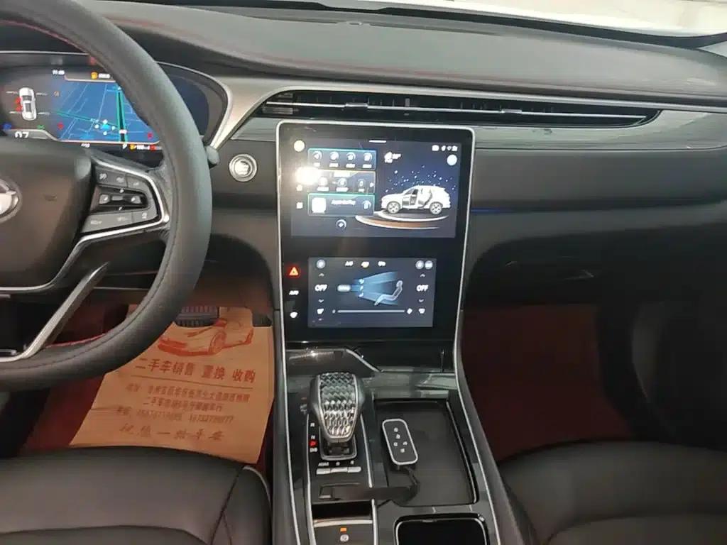 Trumpchi GS4 PLUS 2022 390T Automatic Nebula Edition — миниатюра 13