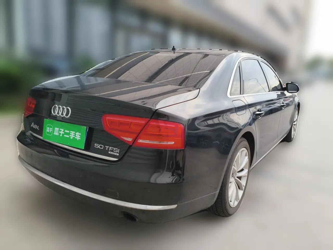 Audi A8 2012 A8L 50 TFSI quattro Comfort model — миниатюра 6