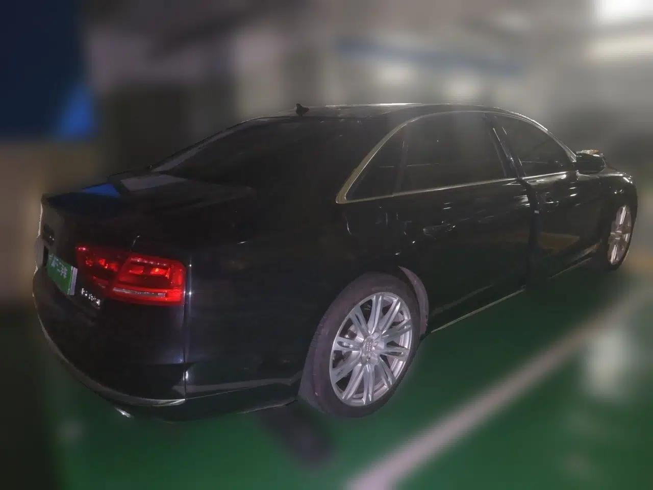 Audi A8 2013 A8L 45 TFSI quattro Comfort model — миниатюра 6