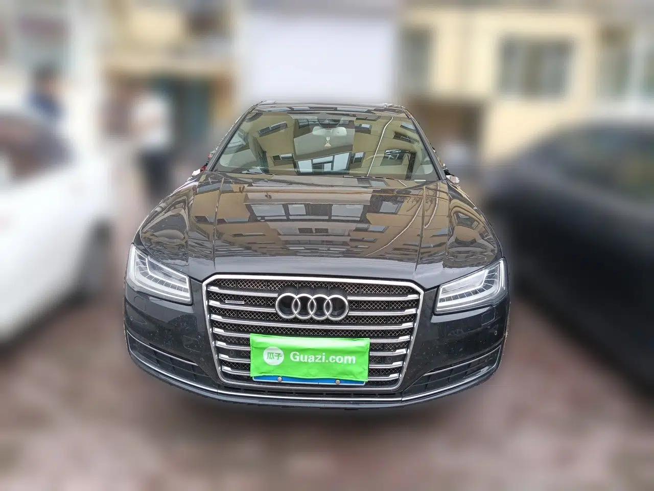 Audi A8 2014 A8L 45 TFSI quattro Luxury Model — миниатюра 2