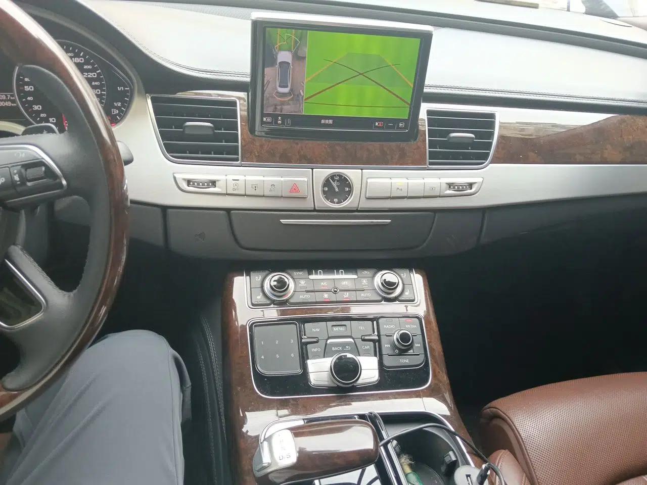 Audi A8 2014 A8L 45 TFSI quattro Luxury Model — миниатюра 13
