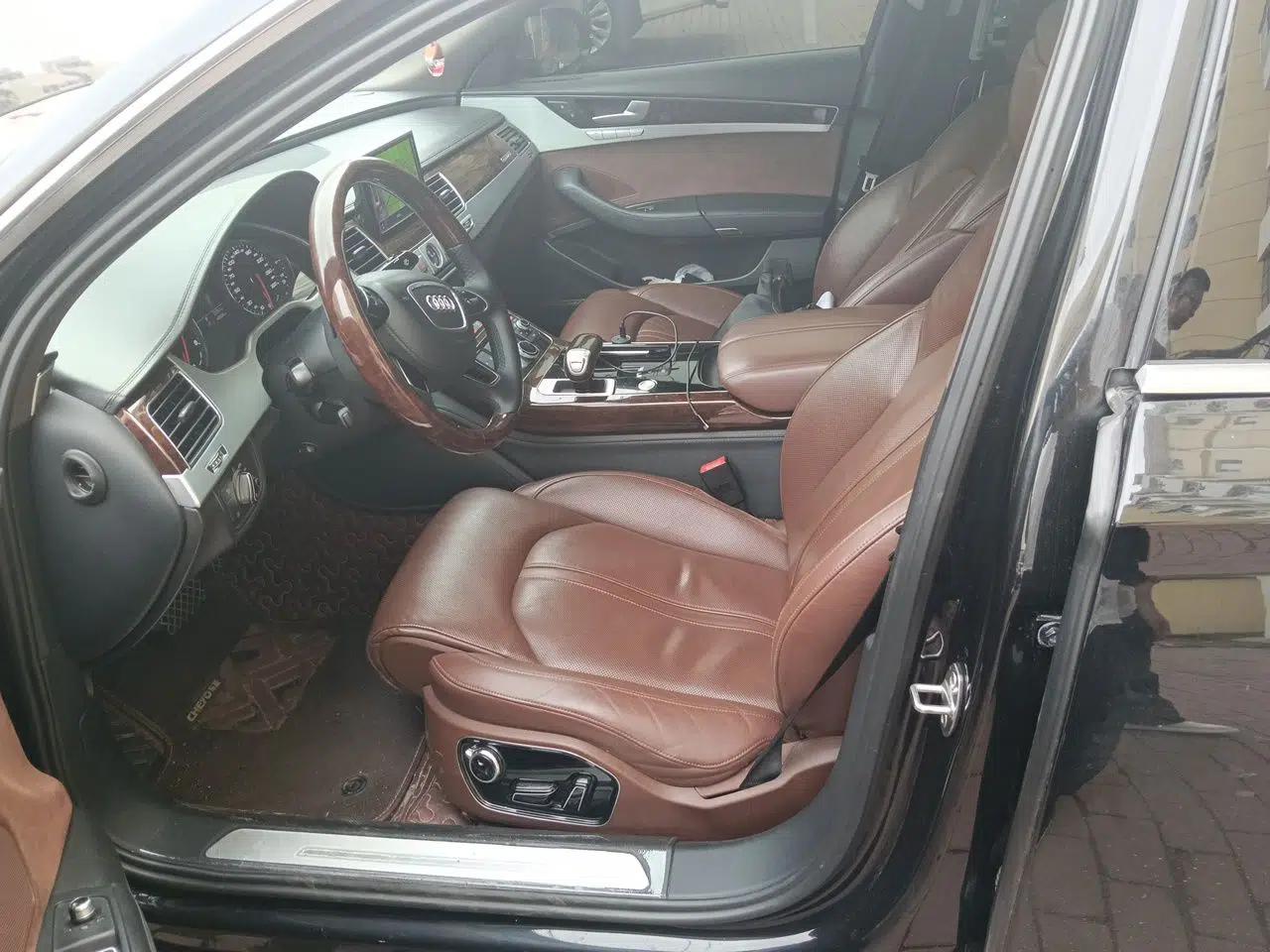 Audi A8 2014 A8L 45 TFSI quattro Luxury Model — миниатюра 15