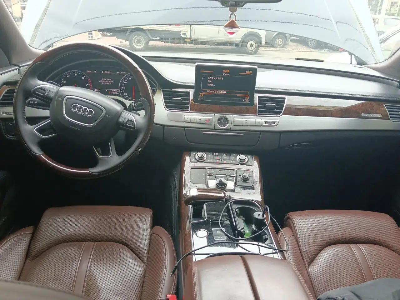 Audi A8 2014 A8L 45 TFSI quattro Luxury Model — миниатюра 9