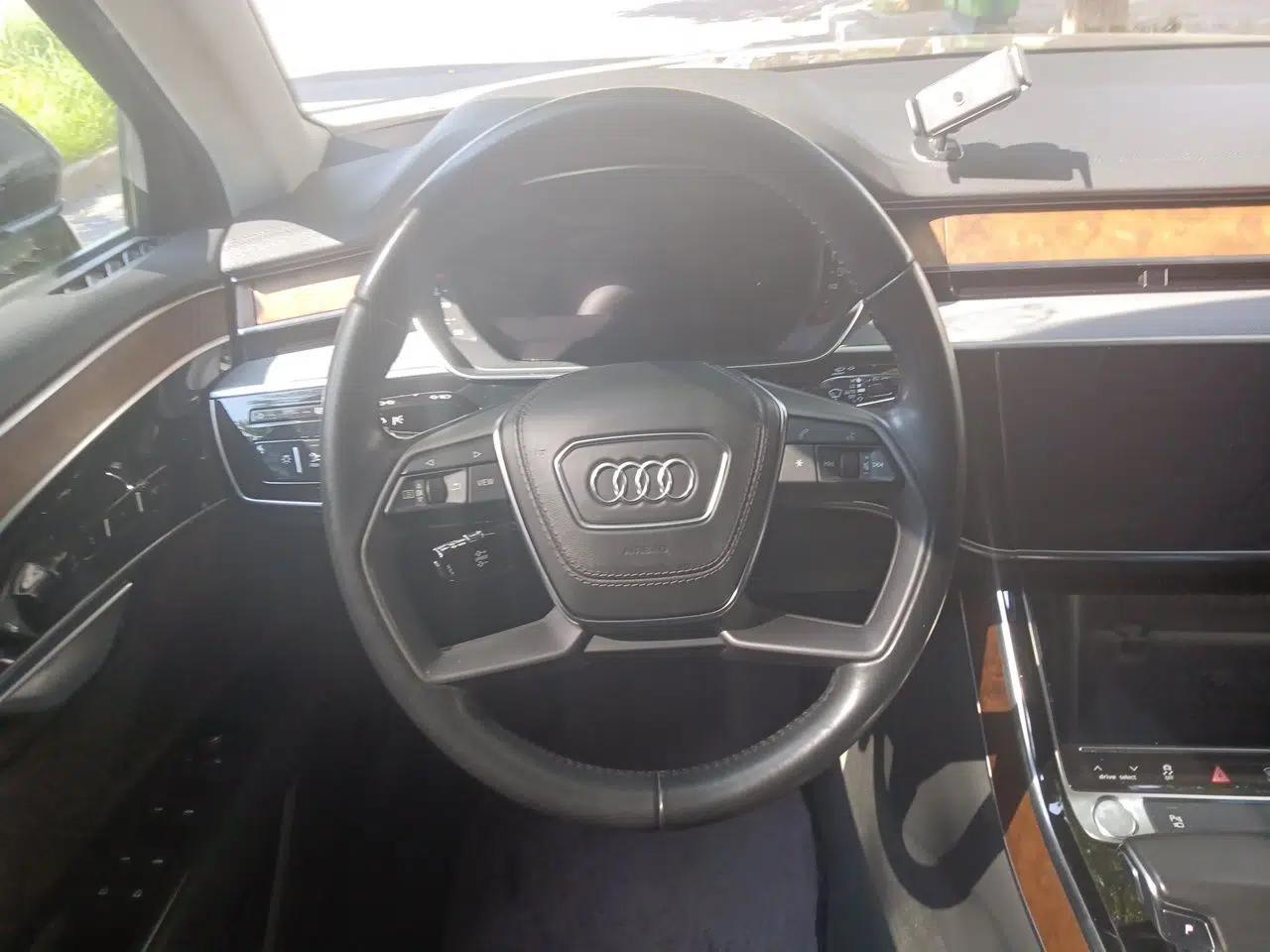 Audi A8 2018 A8L 55 TFSI quattro Launch Edition Prestige Model — миниатюра 10