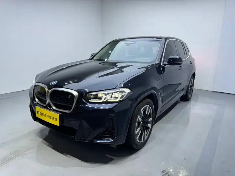BMW iX3 2023 Leading Edition — миниатюра 1