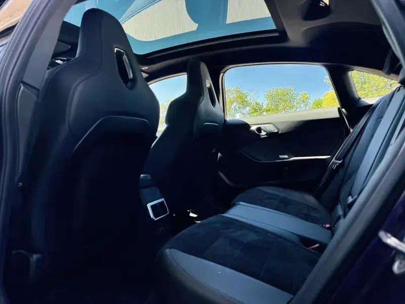 BMW 2 Series 2025 M235L — миниатюра 16