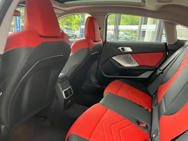 2025 BMW 2 Series 225L M Sport Package — миниатюра 14