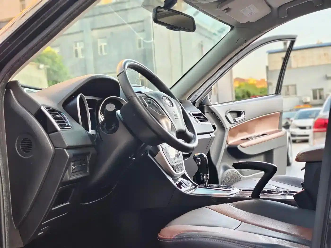 Trumpchi GS5 Super 2016 2.0L Automatic 2WD Premium Edition — миниатюра 11