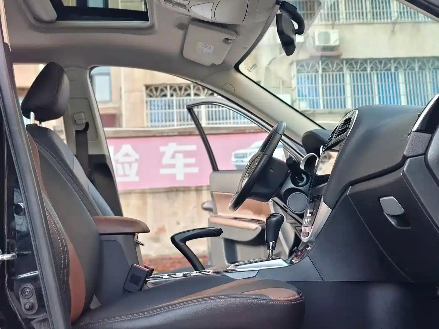 Trumpchi GS5 Super 2016 2.0L Automatic 2WD Premium Edition — миниатюра 15