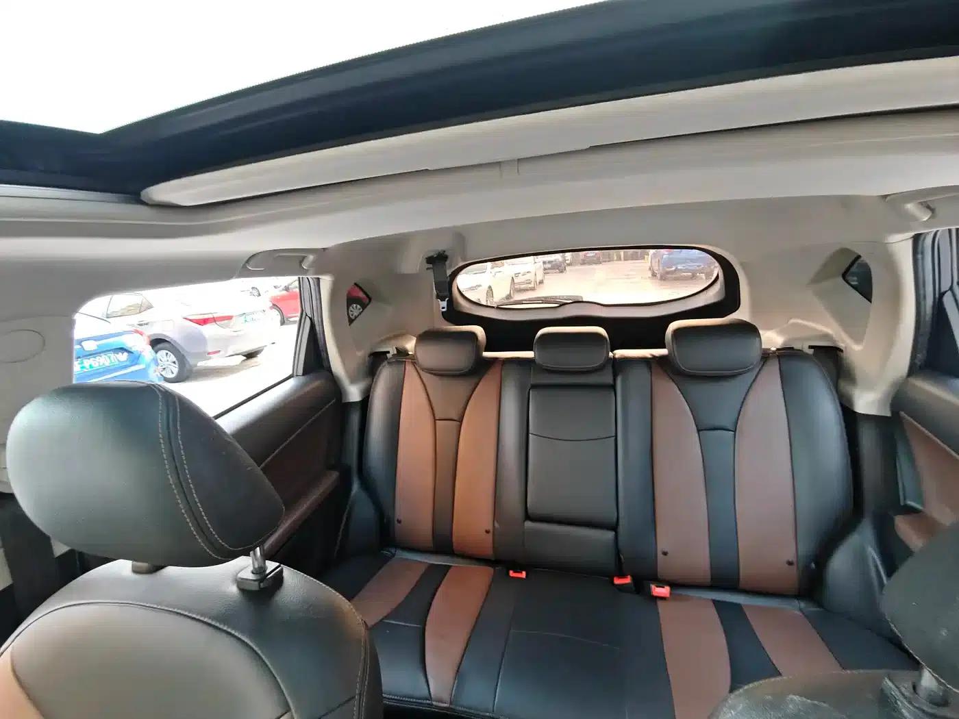 Trumpchi GS5 Super 2016 2.0L Automatic 2WD Premium Edition — миниатюра 19
