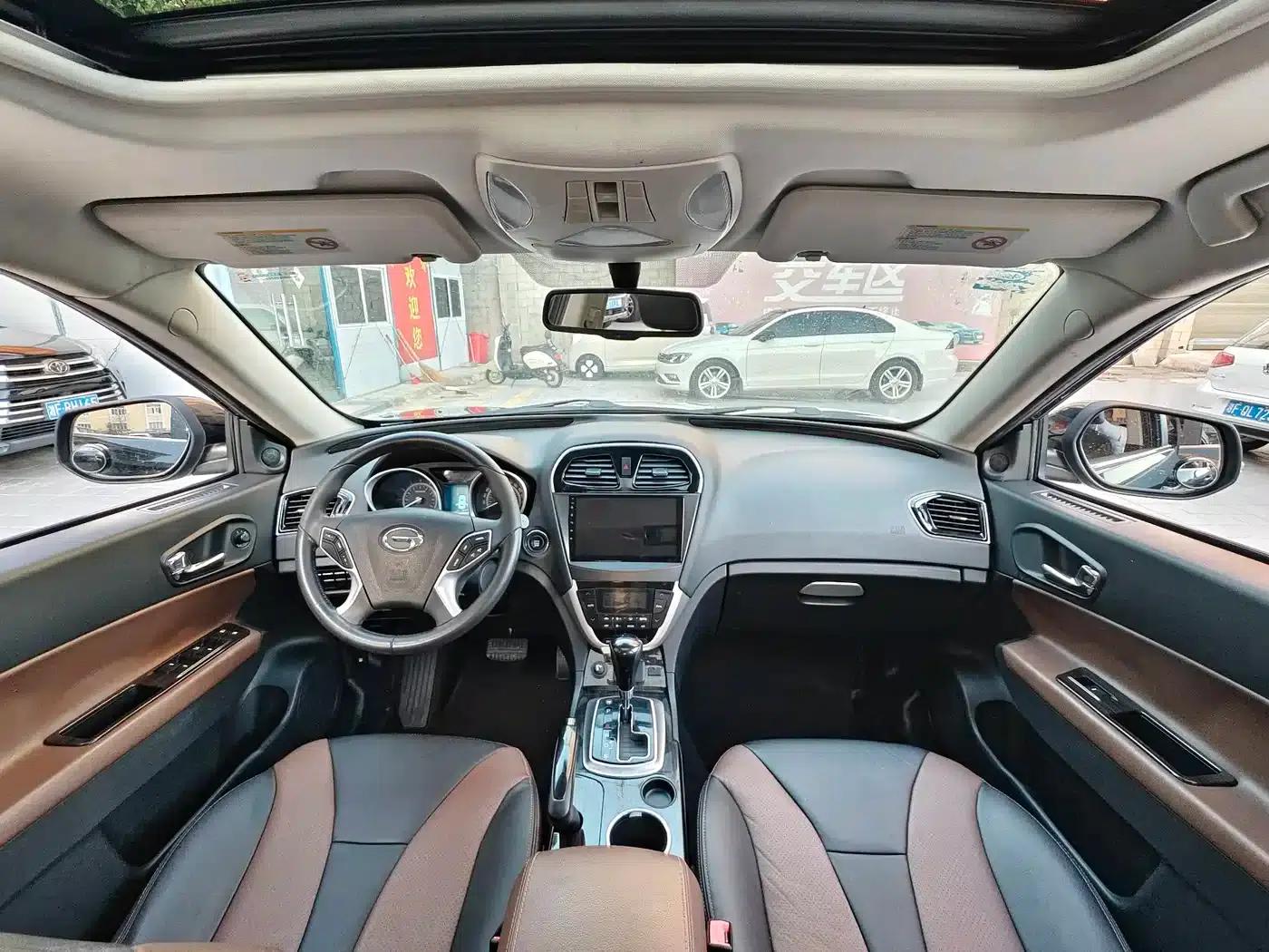 Trumpchi GS5 Super 2016 2.0L Automatic 2WD Premium Edition — миниатюра 6