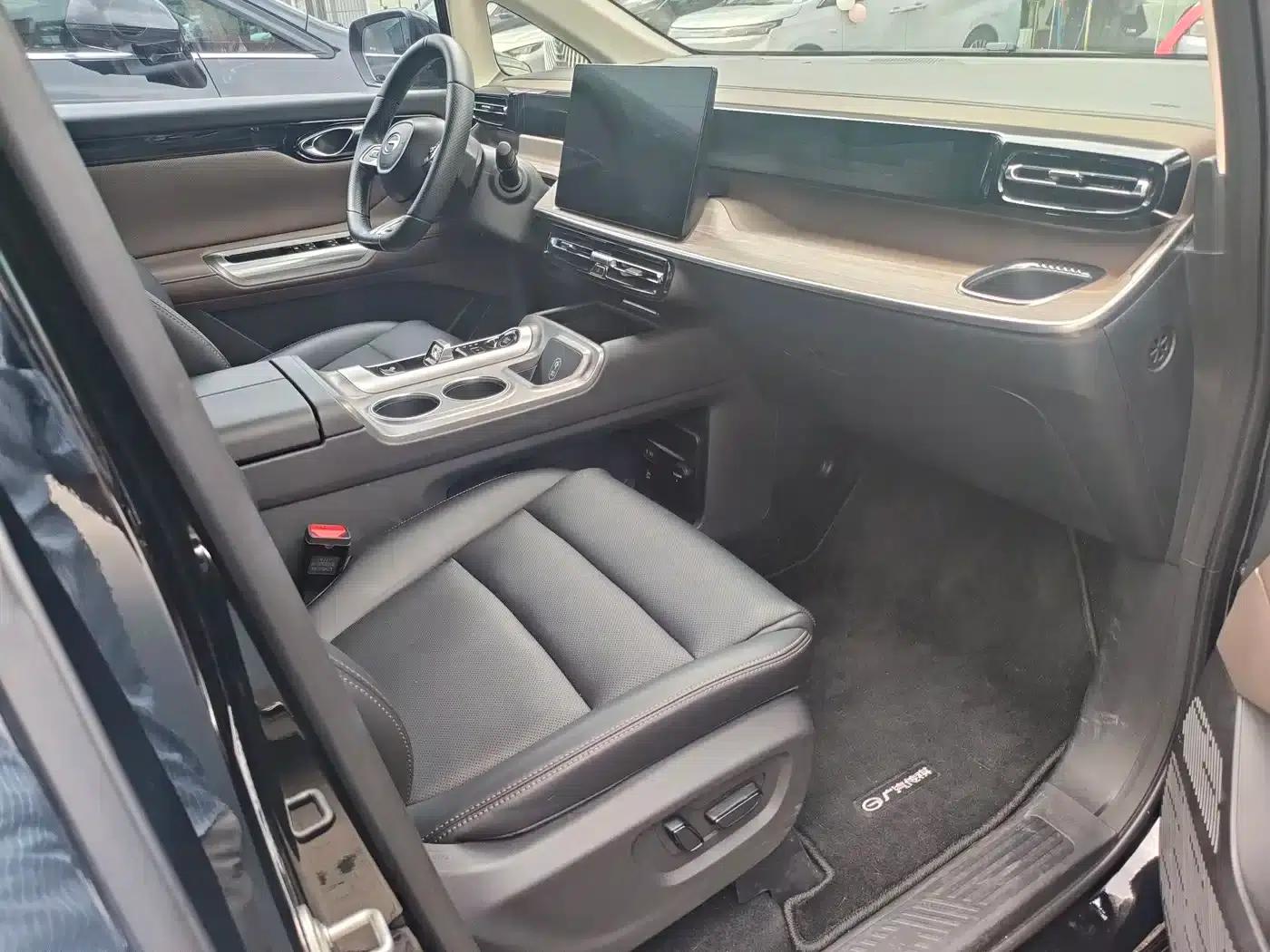 Trumpchi E8 2024 Glory Series 2.0L Glory Edition — миниатюра 7