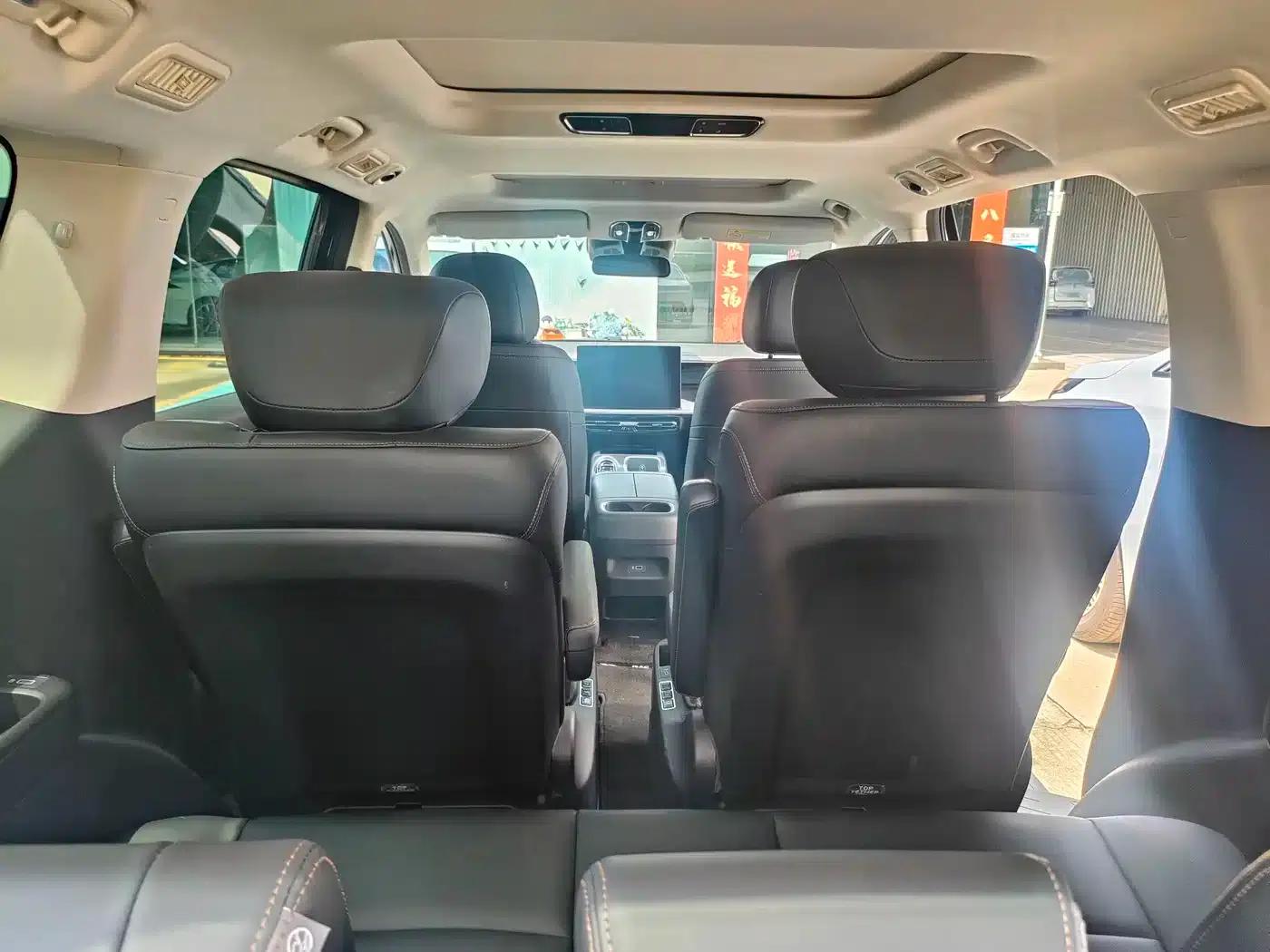 Trumpchi E8 2024 Glory Series 2.0L Glory Edition — миниатюра 8