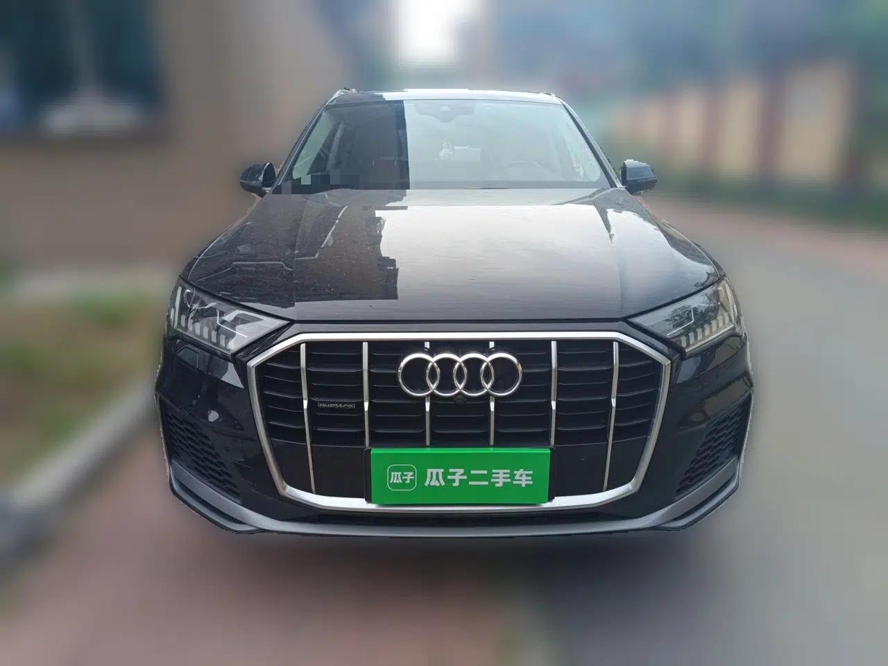 Audi Q7 2020 55 TFSI quattro S line sports model — миниатюра 2