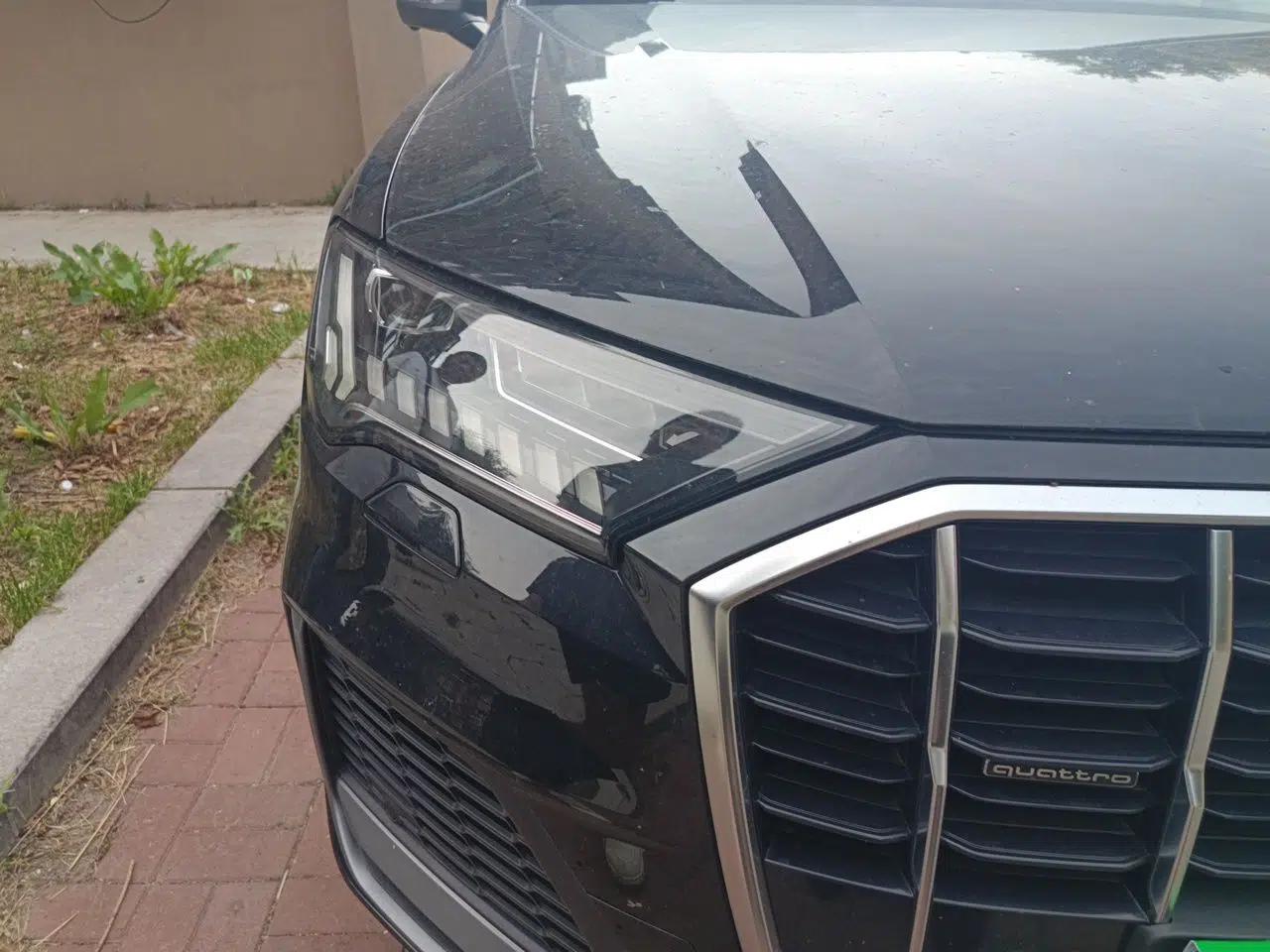 Audi Q7 2020 55 TFSI quattro S line sports model — миниатюра 7