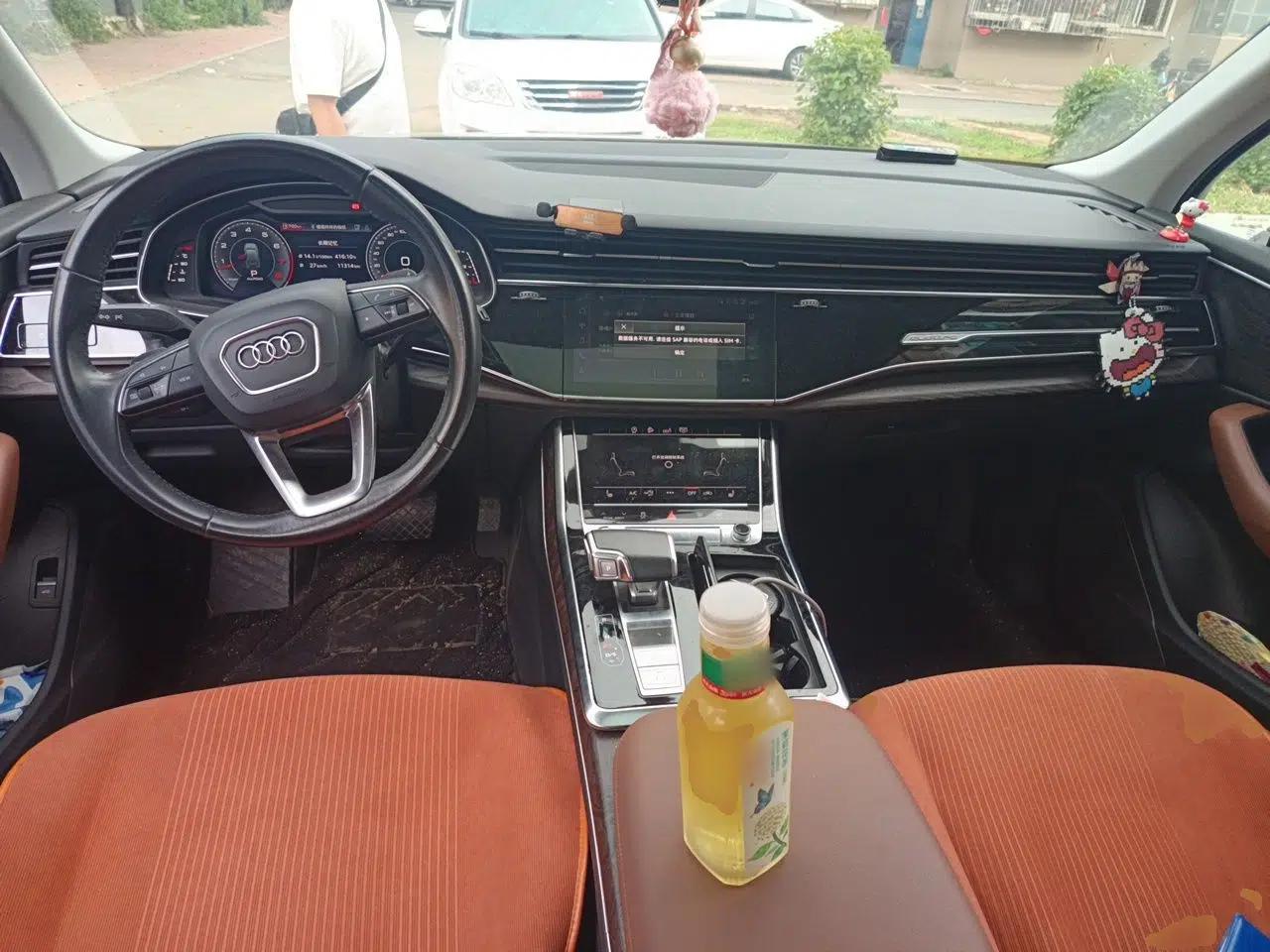 Audi Q7 2020 55 TFSI quattro S line sports model — миниатюра 9