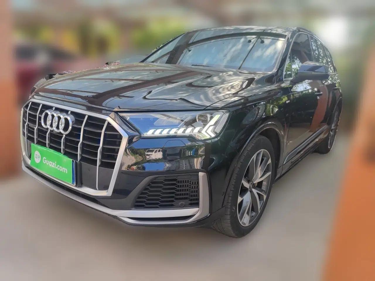 Audi Q7 2021 55 TFSI quattro S line Sport model — миниатюра 1
