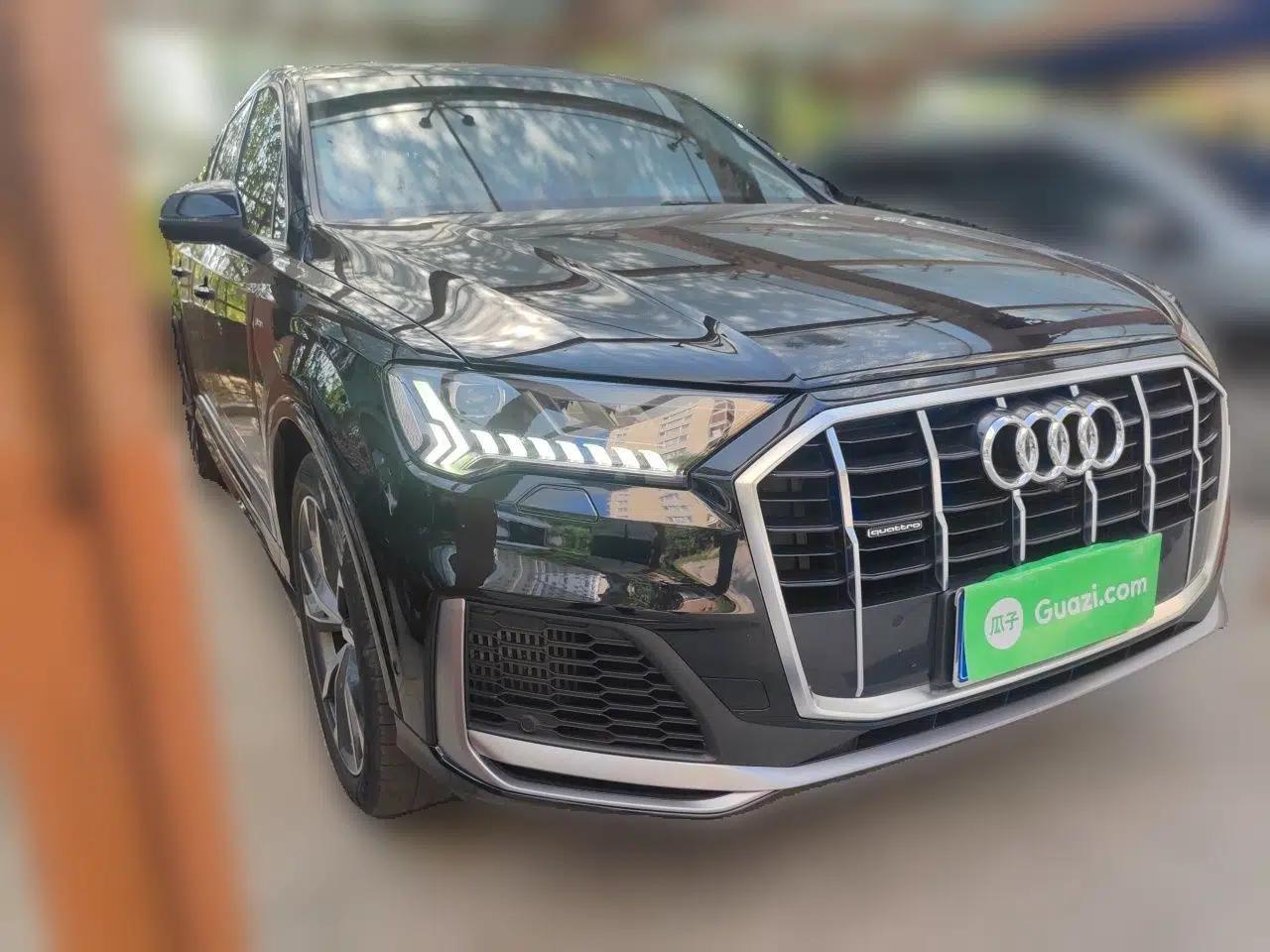 Audi Q7 2021 55 TFSI quattro S line Sport model — миниатюра 3