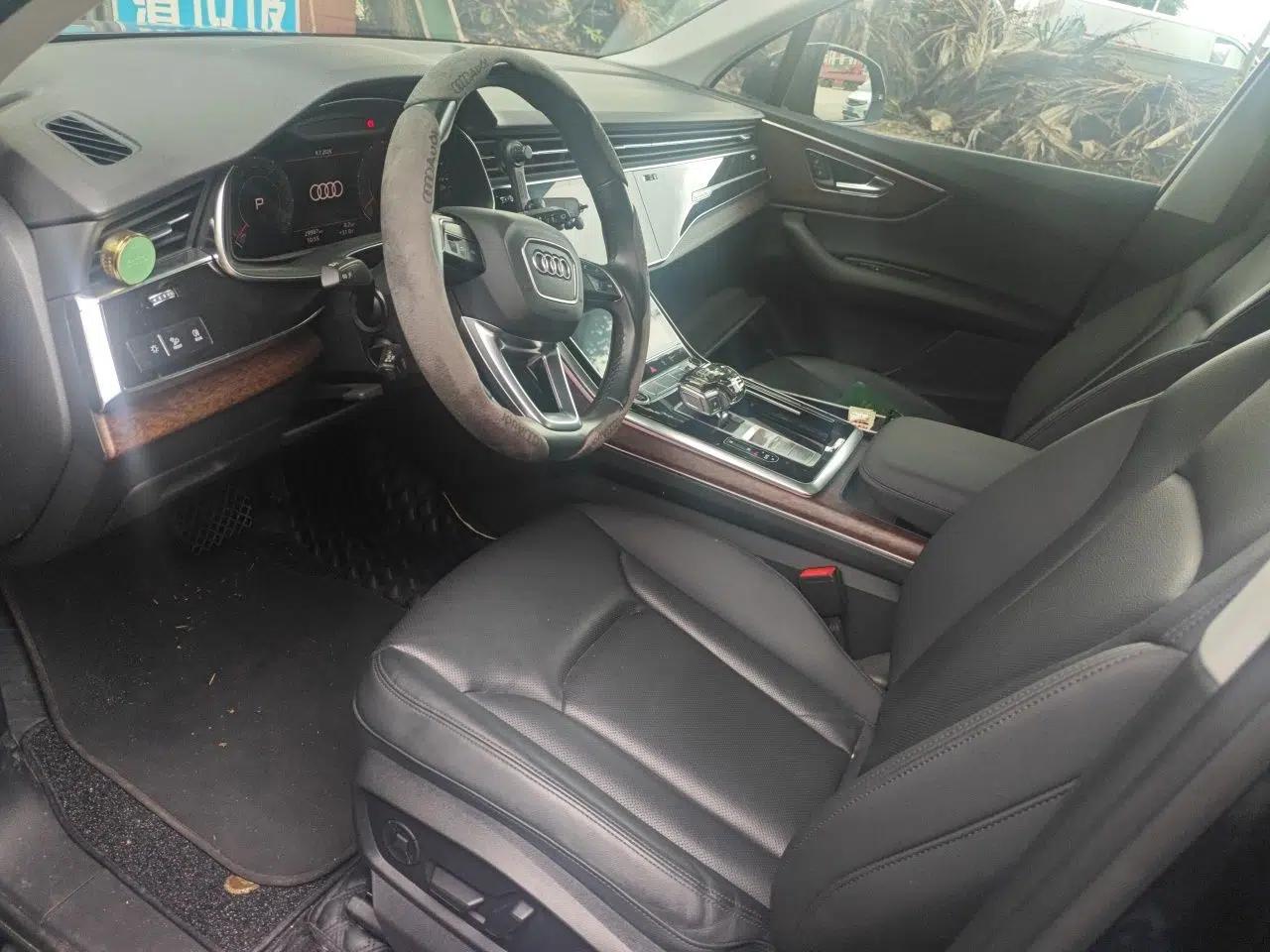 Audi Q7 2021 55 TFSI quattro S line Sport model — миниатюра 15