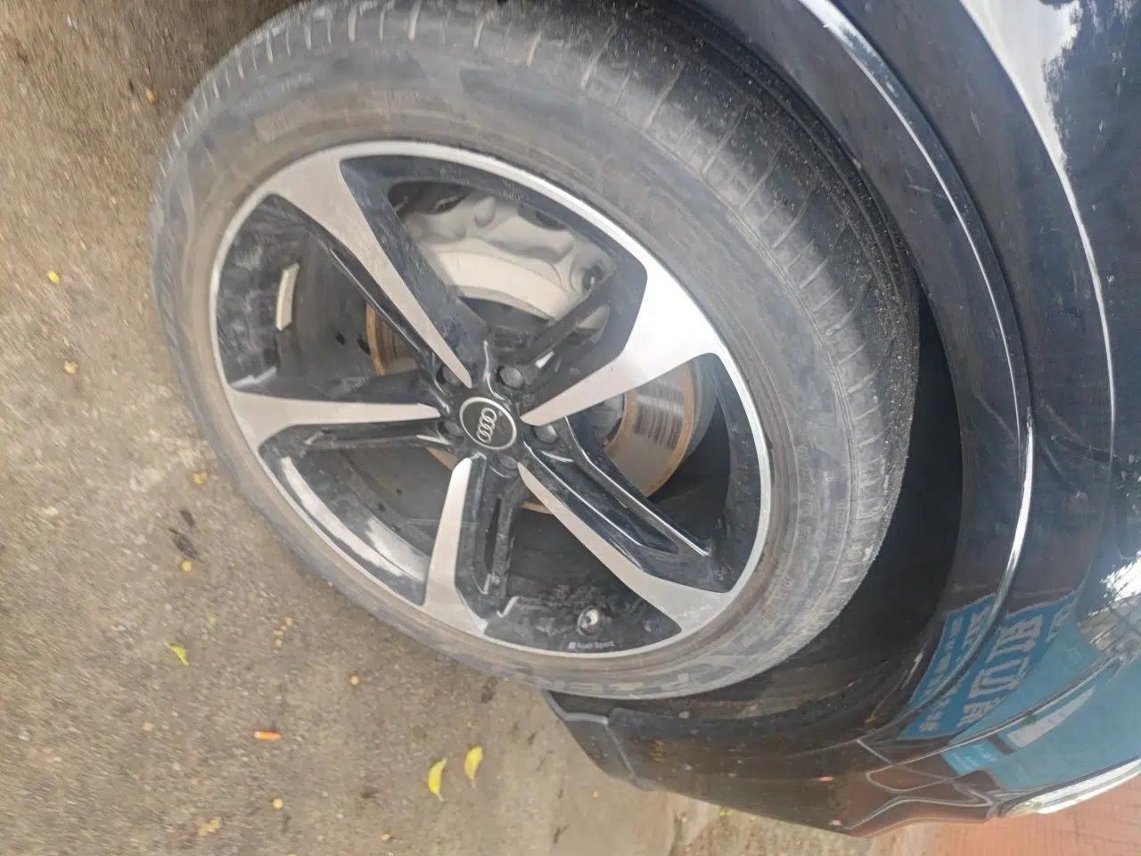 Audi Q7 2021 55 TFSI quattro S line Sport model — миниатюра 8