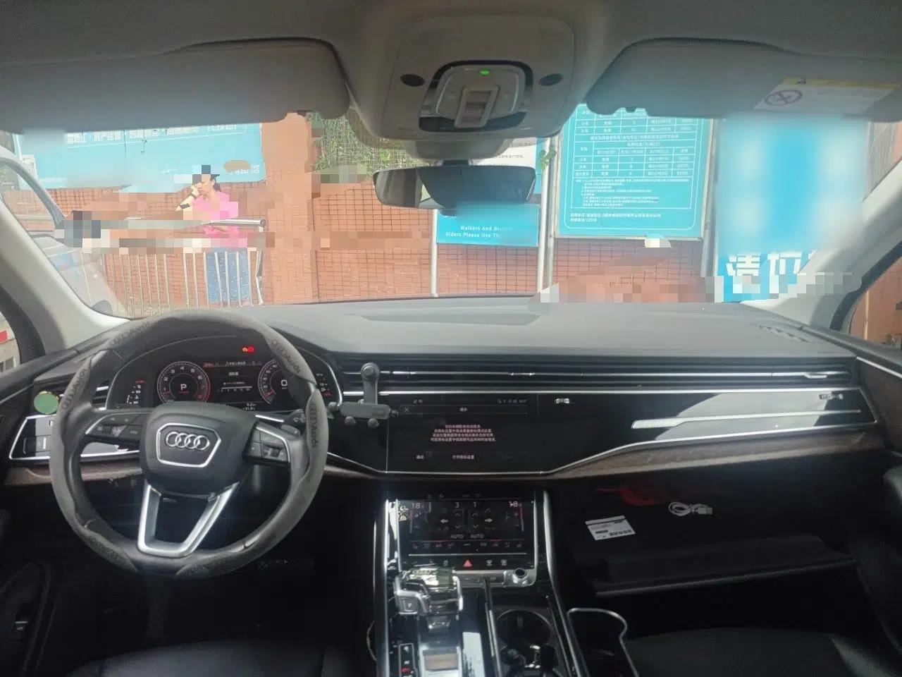 Audi Q7 2021 55 TFSI quattro S line Sport model — миниатюра 9
