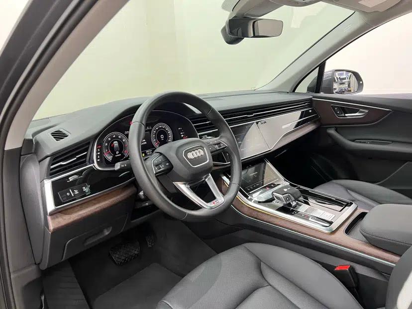 Audi Q7 2021 55 TFSI quattro S line Sport model — миниатюра 15