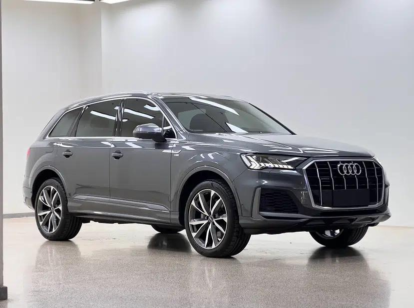 Audi Q7 2021 55 TFSI quattro S line Sport model — миниатюра 3