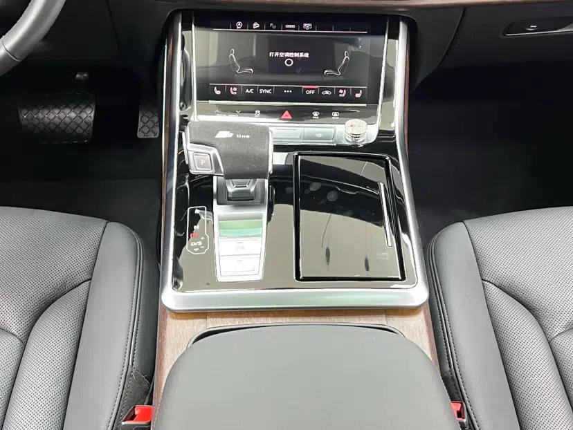 Audi Q7 2021 55 TFSI quattro S line Sport model — миниатюра 21