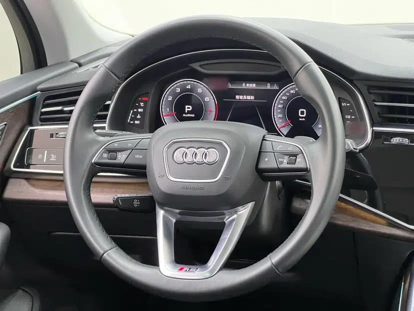 Audi Q7 2021 55 TFSI quattro S line Sport model — миниатюра 25