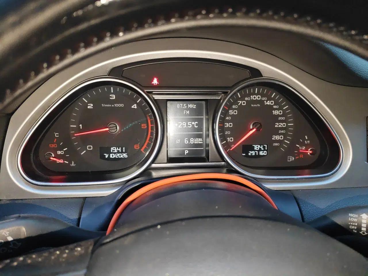 Audi Q7 2012 3.0 TDI Leading Model — миниатюра 11