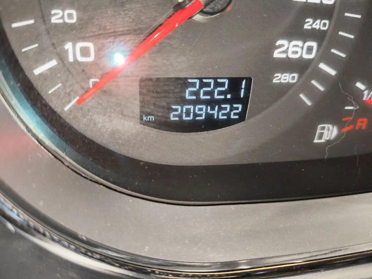 Audi Q7 2012 3.0 TFSI Technology Model (200kW) — миниатюра 12