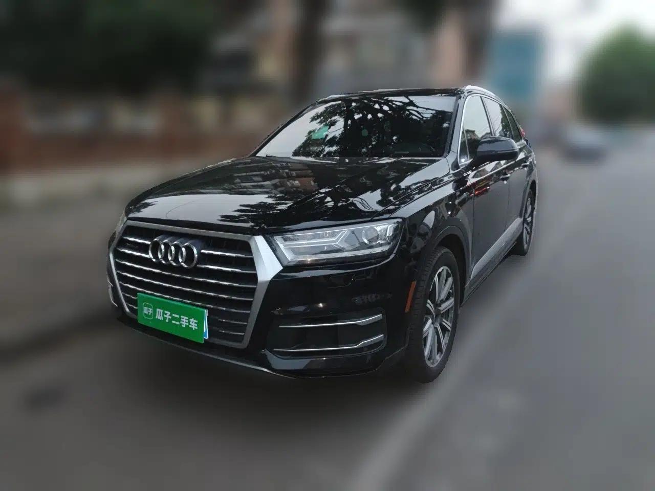 Audi Q7 Audi Q7, seven-seater, automatic transmission, 3.0T, with sunroof, parallel import. — миниатюра 1