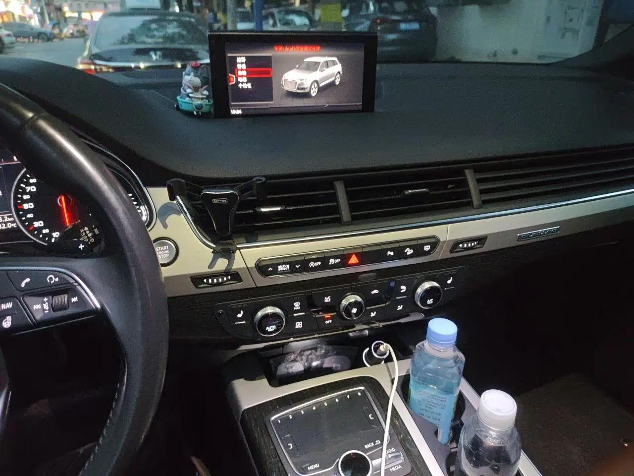 Audi Q7 Audi Q7, seven-seater, automatic transmission, 3.0T, with sunroof, parallel import. — миниатюра 13