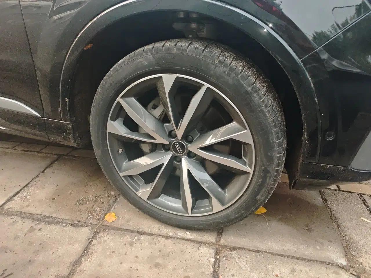 Audi Q7 2023 55 TFSI quattro S line Sport Edition — миниатюра 8