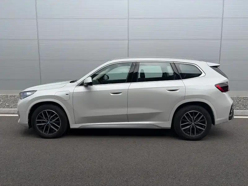 BMW iX1 2025 eDrive25L M Sport Package — миниатюра 3