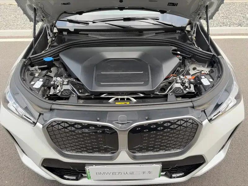 BMW iX1 2025 eDrive25L M Sport Package — миниатюра 6