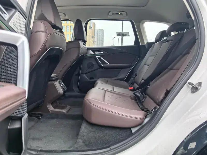 BMW iX1 2023 xDrive30L X Design Package — миниатюра 16