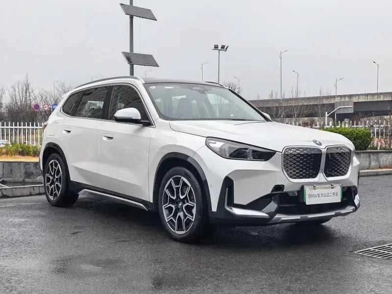 BMW iX1 2023 xDrive30L X Design Package — миниатюра 3