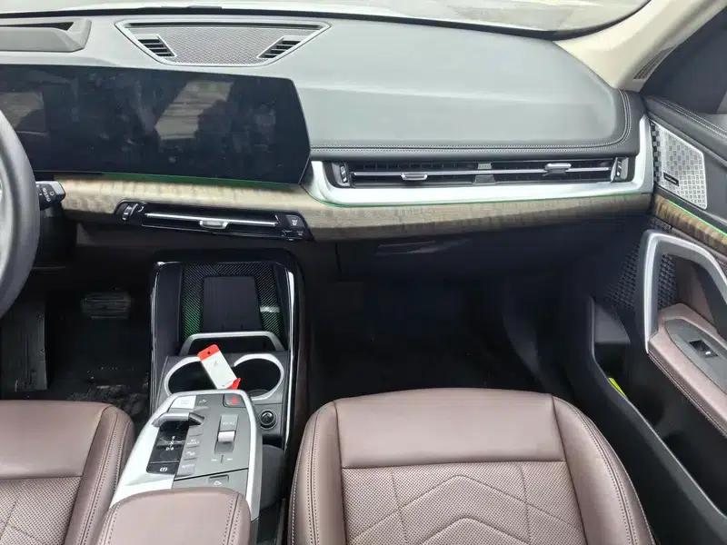 BMW iX1 2023 xDrive30L X Design Package — миниатюра 9