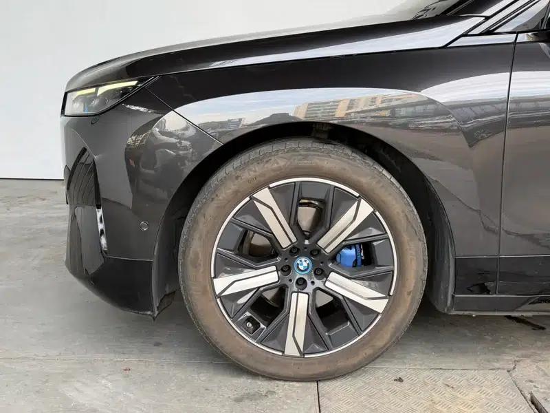 BMW iX 2023 xDrive40 — миниатюра 8