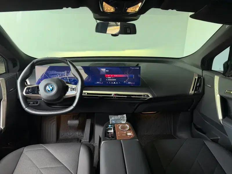 BMW iX 2023 xDrive40 — миниатюра 9