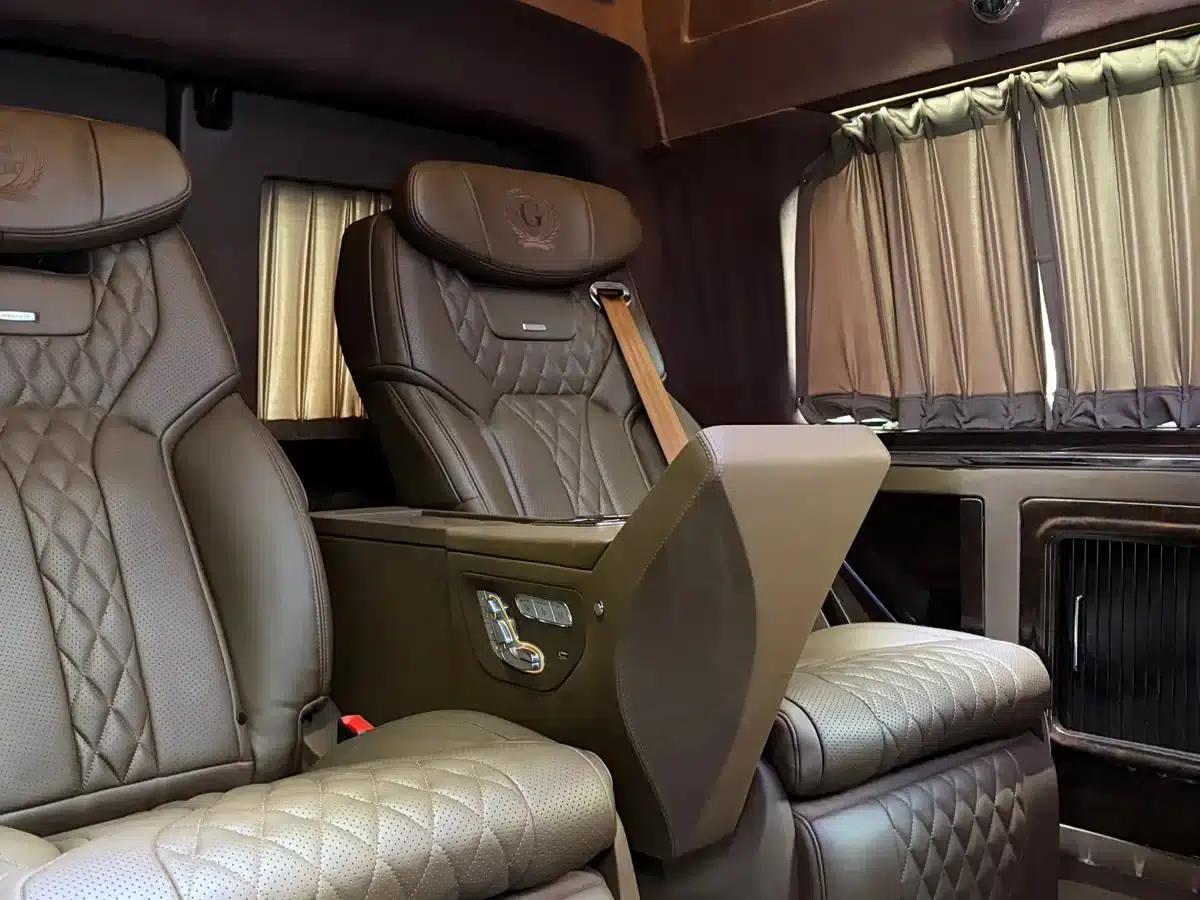 2017 SAVANA 6.0L G760S Elegant Supreme Edition — миниатюра 12
